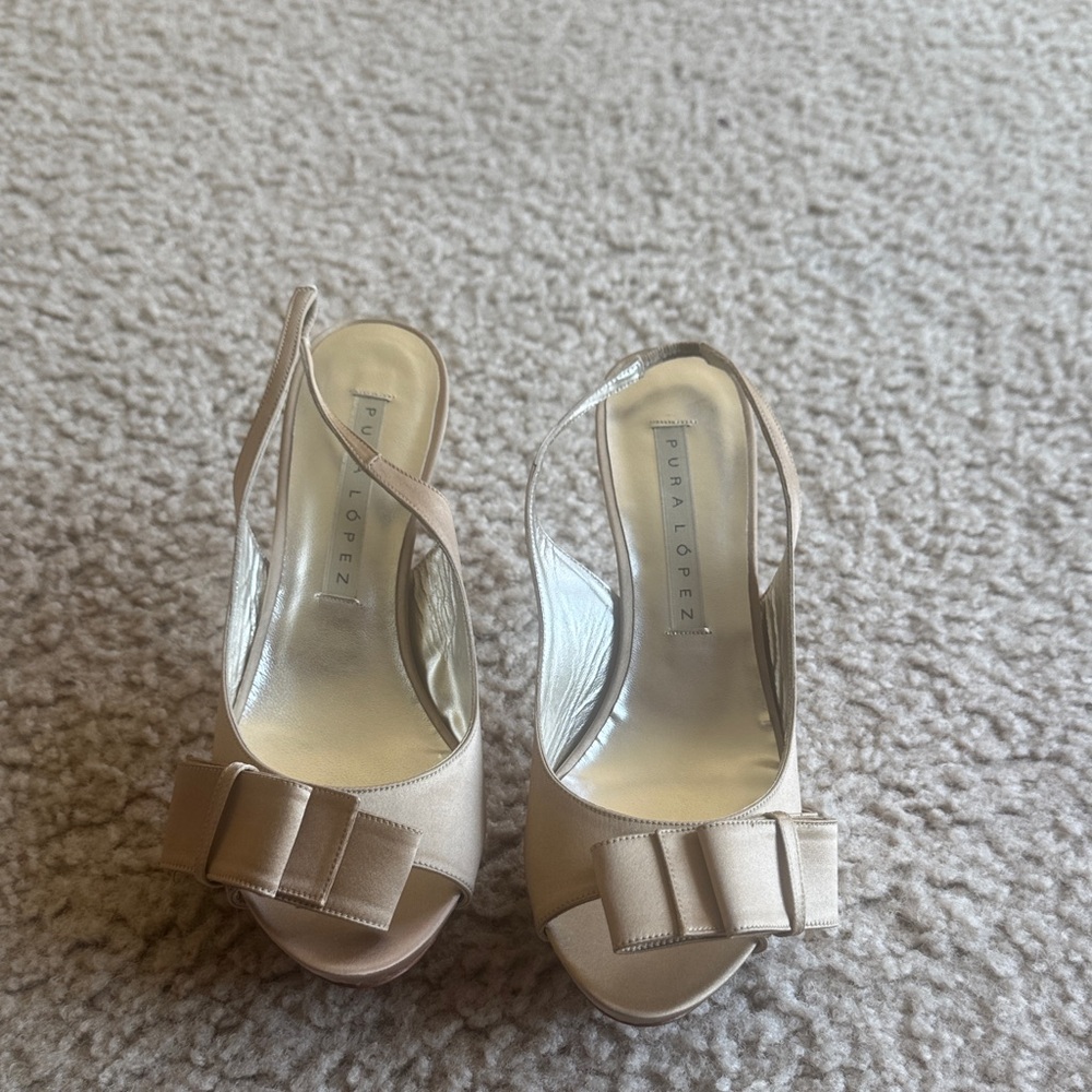 Pura Lopez Nude Bow Slingback Heels